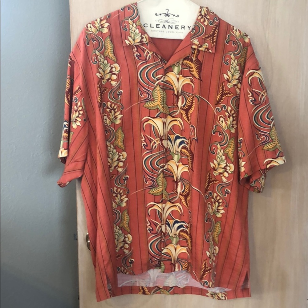 Men’s Tommy Bahama shirt